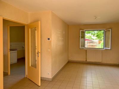 For sale Vonnas 4 rooms 81 m2 Ain (01540) photo 2