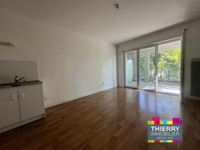 For sale Nantes 2 rooms 38 m2 Loire atlantique (44100) photo 1