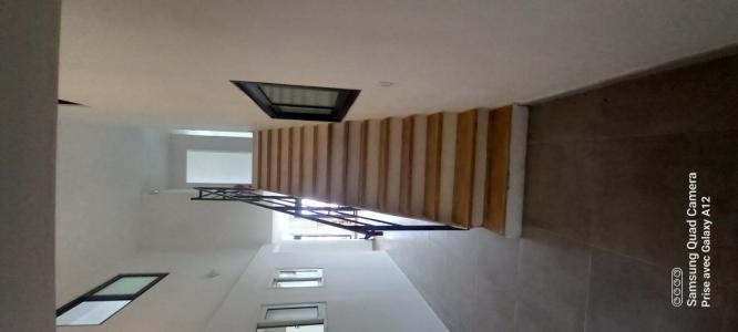 Louer Bureau Possession 48000 euros