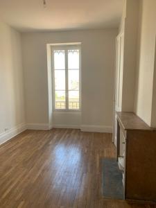 For rent Oullins 2 rooms 50 m2 Rhone (69600) photo 1