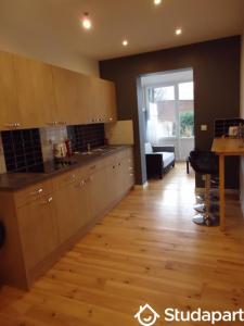 For rent Roubaix 1 room 10 m2 Nord (59100) photo 2