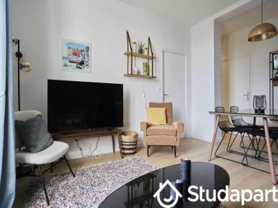 Louer Appartement 11 m2 Reims