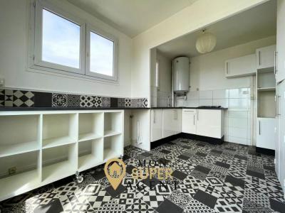 For sale Melun 4 rooms 66 m2 Seine et marne (77000) photo 1
