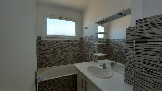 For sale 151 RUE TOUR DE L' EVQUE 3 rooms 67 m2 Gard (30900) photo 2
