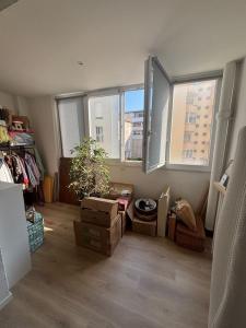 For sale 1 BIS RUE COLBERT 4 rooms 89 m2 Gard (30000) photo 3