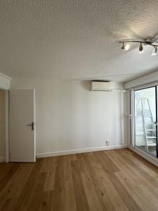 For sale PONANT 2 rooms 32 m2 Herault (34280) photo 3