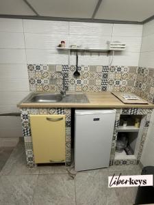 For sale Beaurecueil AIX-EN-PROVENCE 1 room 20 m2 Bouches du Rhone (13100) photo 4