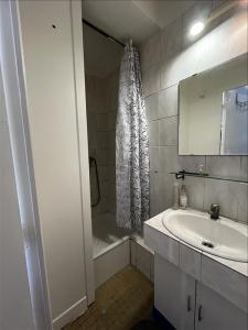 For rent Viry-chatillon 1 room 18 m2 Essonne (91170) photo 3