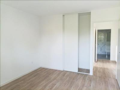 For rent Saint-jean-de-la-ruelle 3 rooms 63 m2 Loiret (45140) photo 3