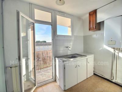 For sale Uzes 4 rooms 65 m2 Gard (30700) photo 2