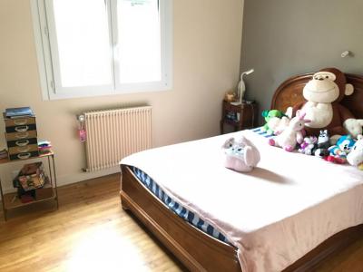For sale Chataigneraie 7 rooms 167 m2 Vendee (85120) photo 4