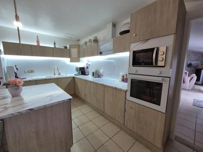 For sale Plouay 2 rooms 67 m2 Morbihan (56240) photo 1