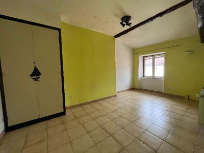 For sale Vigan 3 rooms 62 m2 Gard (30120) photo 2