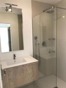For rent Cannet 2 rooms 47 m2 Alpes Maritimes (06110) photo 4