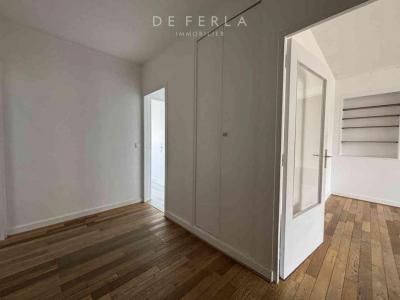 For sale Paris-15eme-arrondissement 3 rooms 65 m2 Paris (75015) photo 2
