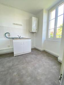 For rent Bourg-les-valence 1 room 37 m2 Drome (26500) photo 3