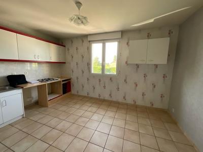For sale Bonson 4 rooms 100 m2 Loire (42160) photo 2