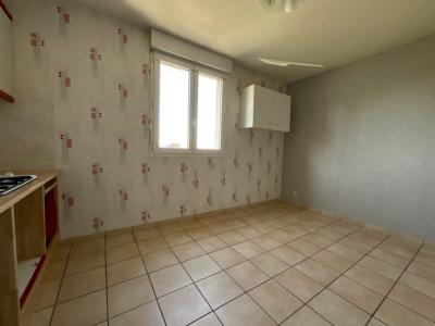 For sale Bonson 4 rooms 100 m2 Loire (42160) photo 3