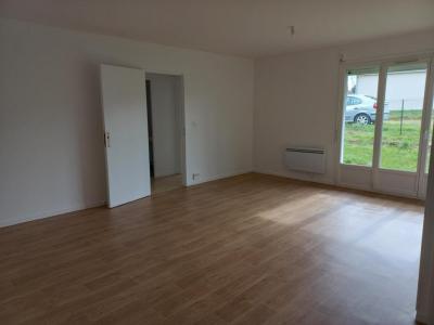 For rent Saint-denis-de-jouhet 5 rooms 93 m2 Indre (36230) photo 2