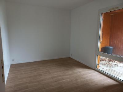 For rent Saint-denis-de-jouhet 5 rooms 93 m2 Indre (36230) photo 4
