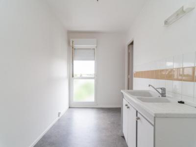For rent Buzancais 3 rooms 64 m2 Indre (36500) photo 1