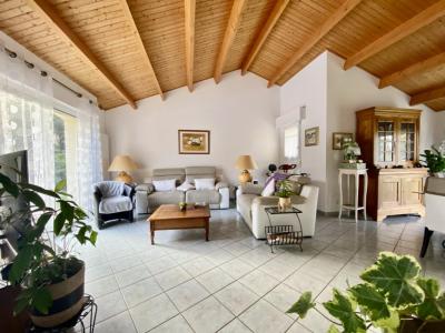 For sale Jard-sur-mer 5 rooms 130 m2 Vendee (85520) photo 2