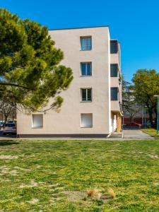 For rent Orange 4 rooms 80 m2 Vaucluse (84100) photo 2