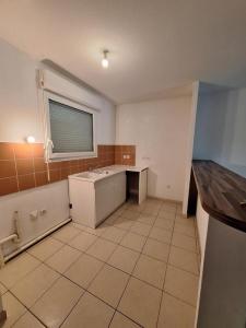 For rent Nimes 3 rooms 66 m2 Gard (30900) photo 3