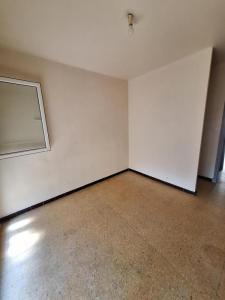 For rent Orange 4 rooms 77 m2 Vaucluse (84100) photo 2