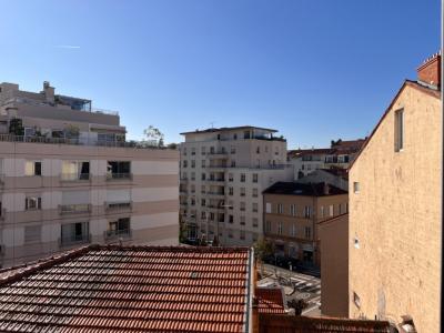 For sale Lyon-7eme-arrondissement 1 room 35 m2 Rhone (69007) photo 1