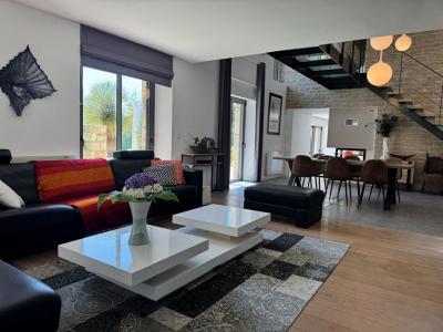 For sale Grand-champ 5 rooms 180 m2 Morbihan (56390) photo 2