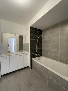 For rent Coueron 3 rooms 61 m2 Loire atlantique (44220) photo 4
