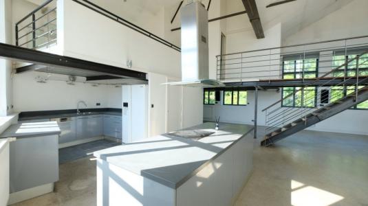 For sale Saint-etienne 5 rooms 177 m2 Loire (42000) photo 2