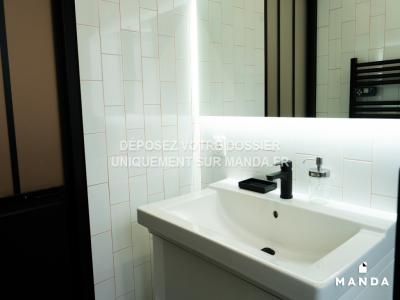 Louer Appartement 57 m2 Paris-18eme-arrondissement