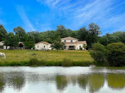 For sale Chabanais 8 rooms 200 m2 Charente (16150) photo 1
