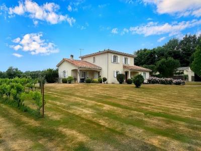 For sale Chabanais 8 rooms 200 m2 Charente (16150) photo 2
