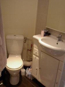 For rent Champagne-sur-oise 1 room 32 m2 Val d'Oise (95660) photo 2