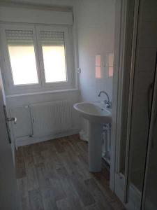 For rent Grand-charmont 3 rooms 57 m2 Doubs (25200) photo 4