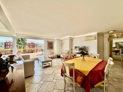 For sale Nice 4 rooms 98 m2 Alpes Maritimes (06200) photo 4