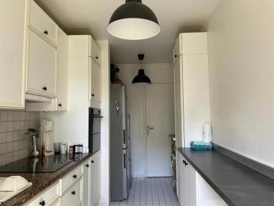 For sale Chesnay 3 rooms 65 m2 Yvelines (78150) photo 2