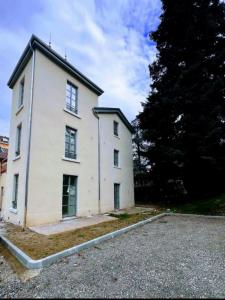 For sale Tassin-la-demi-lune 1 room 24 m2 Rhone (69160) photo 1