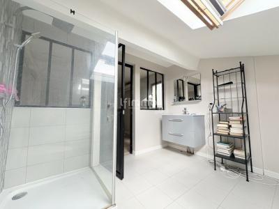 For sale Bordeaux 7 rooms 156 m2 Gironde (33300) photo 4