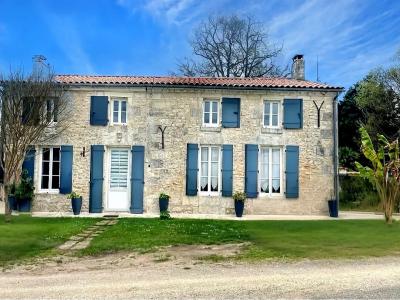 For sale Saint-sulpice-d'arnoult 6 rooms 172 m2 Charente maritime (17250) photo 0