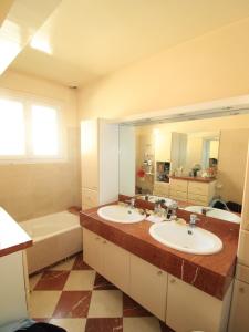 For sale Yerres CENTRE VILLE 6 rooms 135 m2 Essonne (91330) photo 4