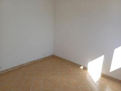 Louer Appartement Moyencourt 430 euros