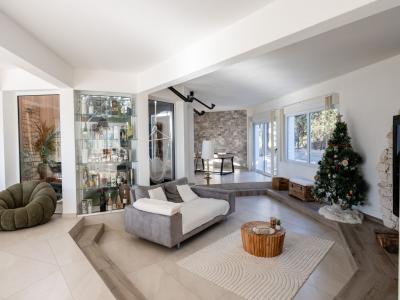 For sale VERMEIL 6 rooms 350 m2 Gard (30380) photo 2