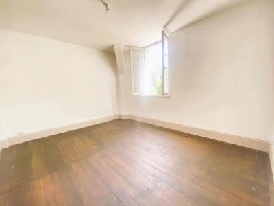 For sale Vichy 11 rooms 215 m2 Allier (03200) photo 3