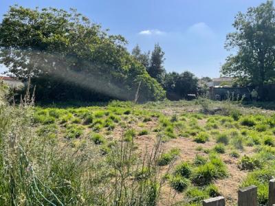 For sale Saint-jean-de-liversay 600 m2 Charente maritime (17170) photo 1