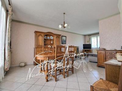 For sale Pussay 4 rooms 99 m2 Essonne (91740) photo 4