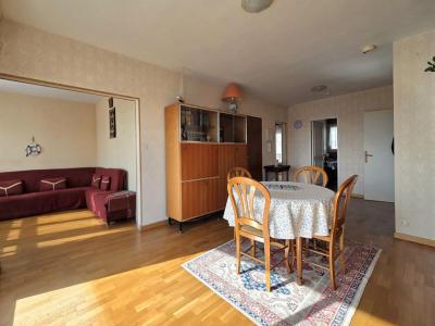 For sale Angers 5 rooms 94 m2 Maine et loire (49000) photo 2